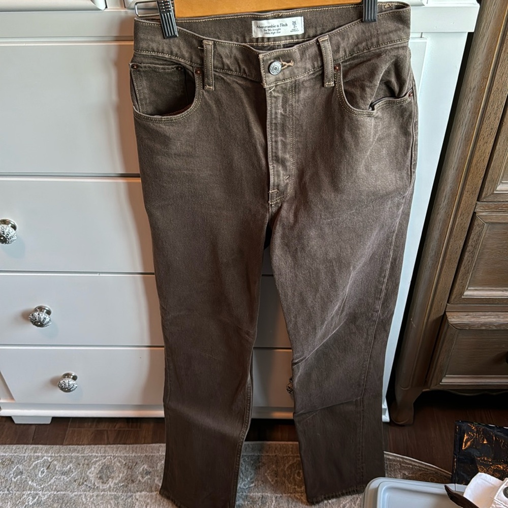 Abercrombie 90s Straight Ultra High Rise Jeans